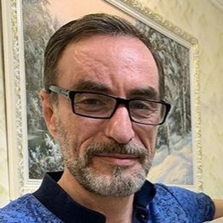 Дядя слава рак. Стример дядя Слава. Дядя Слава Максим Николаевич. Дед Слава блоггер. Дядя Слава блоггер в молодости.