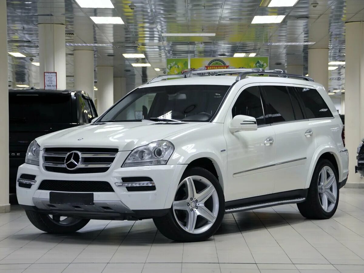 Купить мерседес джи. Mercedes Benz gl 350 2012. Мерседес Бенц Джи Эль 350. Мерседес gl 350 белый. Mercedes-Benz gl-class x164 White.