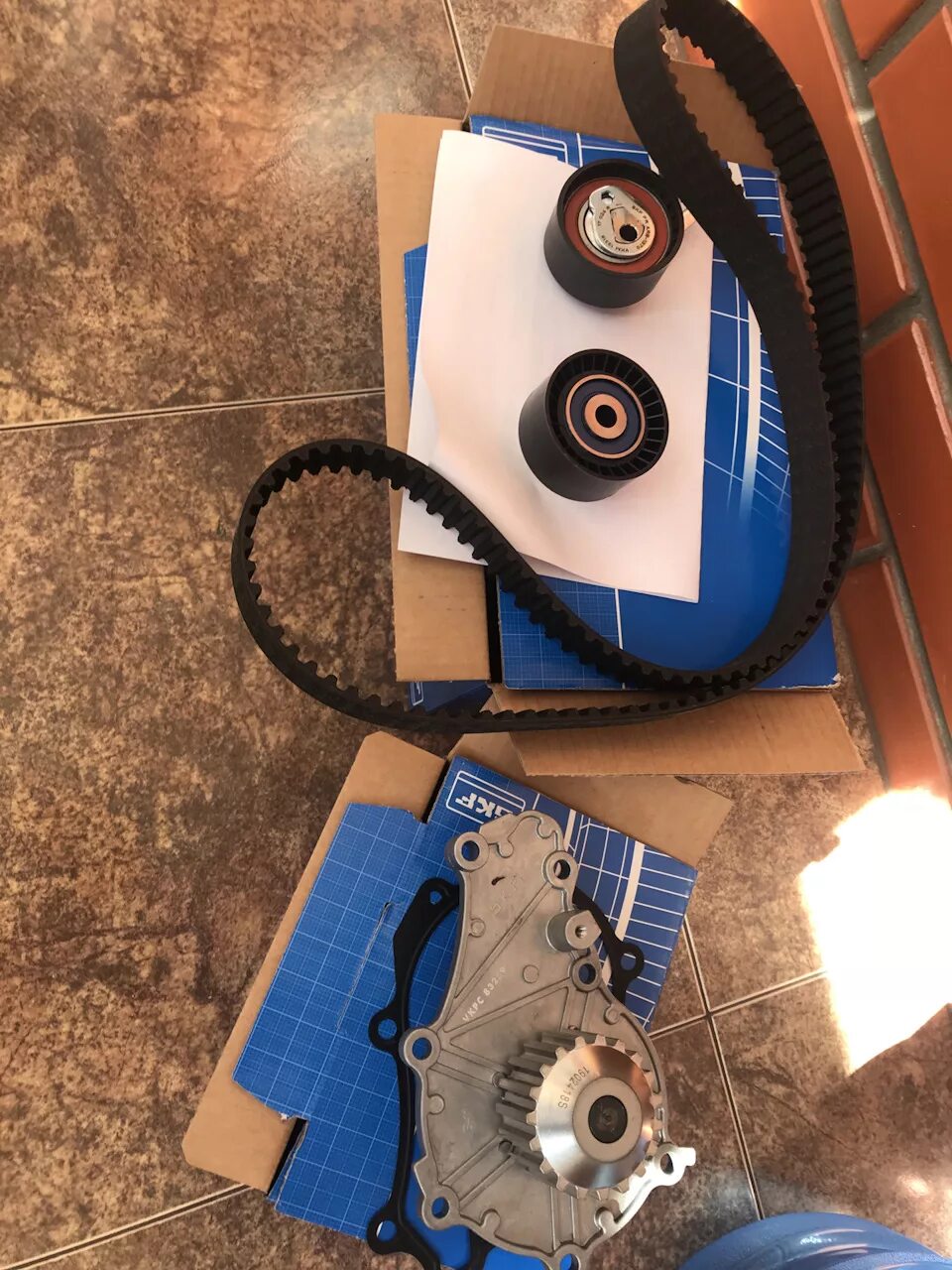 Renault 119a02552r. Комплект ремня грм 21126 gates. Kdp455. Комплект грм+помпа 2190 gates kp15670xs. Комплект грм лада калина 1.