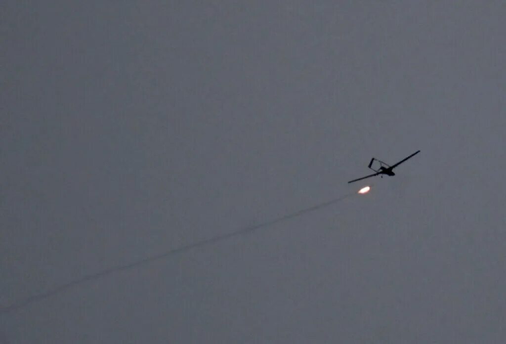 Беспилотник в небе. Бпла корсар в небе. Uj-22 airborne бпла. Беспилотник в небе. Дроны в небе.