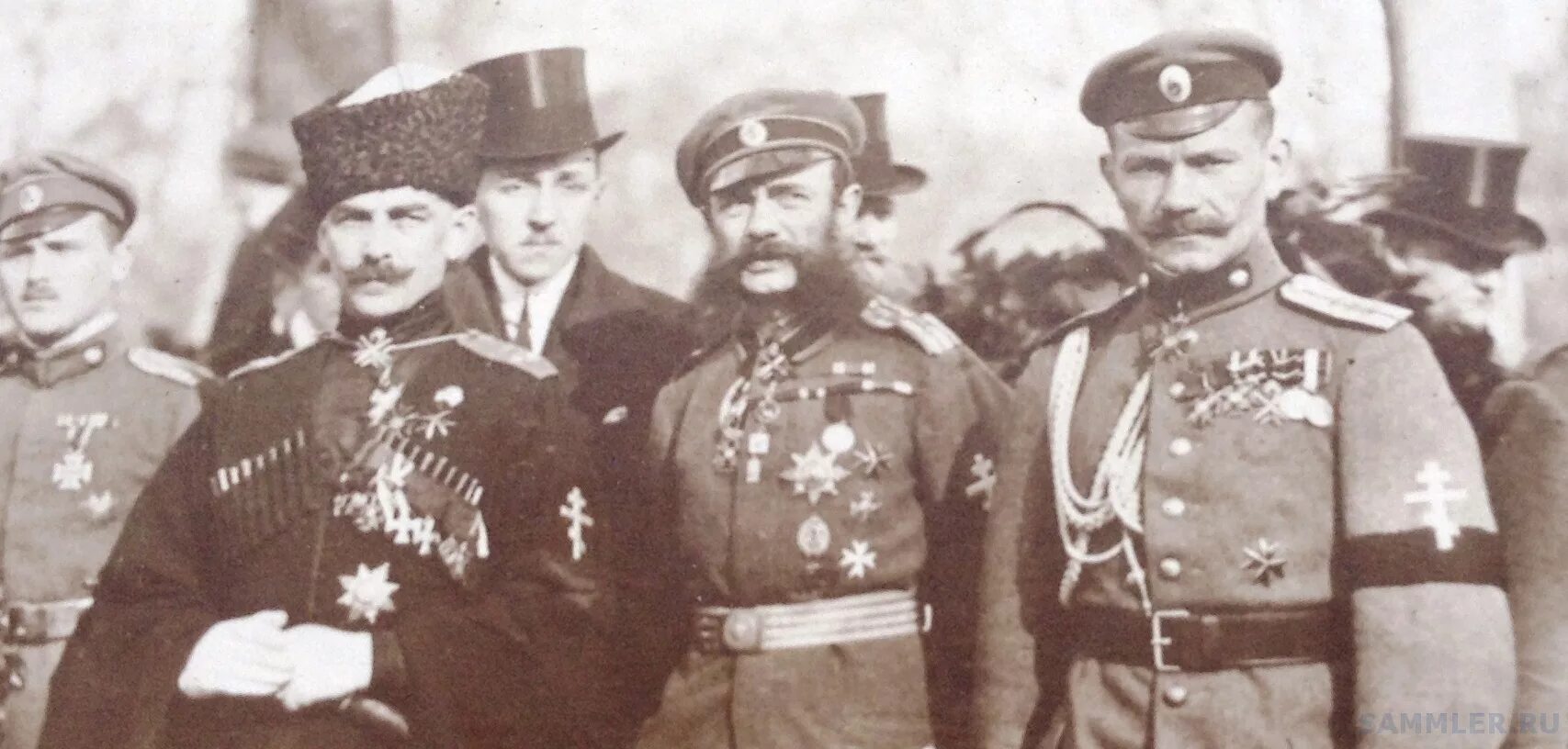 Командовал северо западной армией