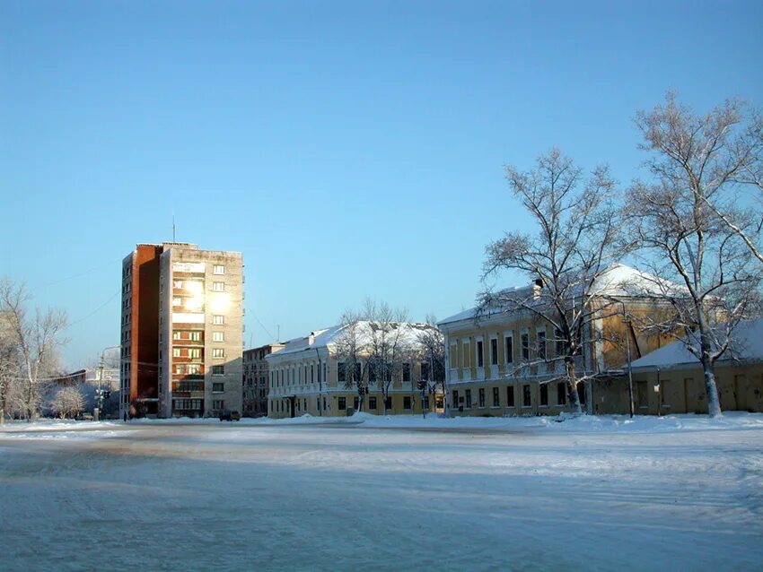 Кингисепп. Кингисепп город в Ленинградской области. Кингисепп центр города.