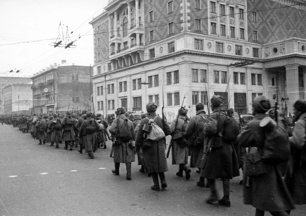 Начало военный 41. Москва 1941 год. Ополчение 1941 года. Москва в военные годы 1941 1945.