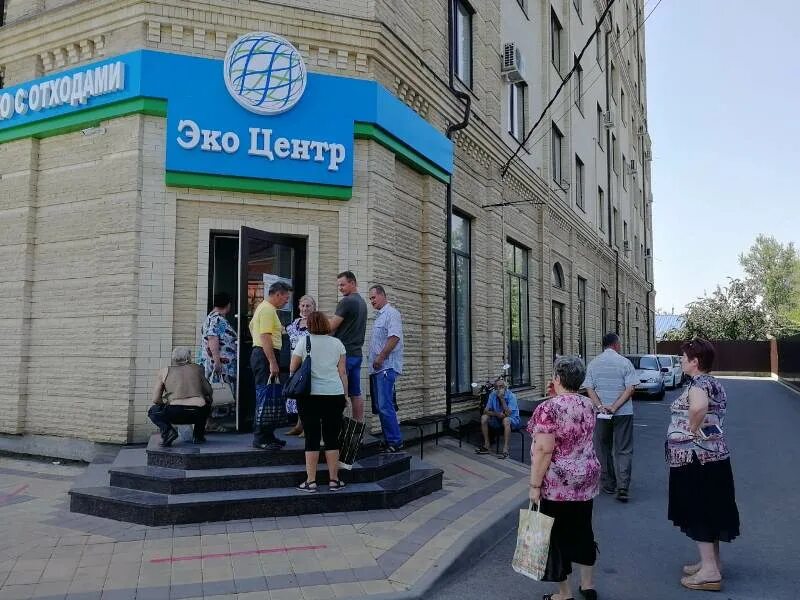 Регоператор "ЭкоЦентр" обновляет тару в Армавире и 5 районах Краснодарского края