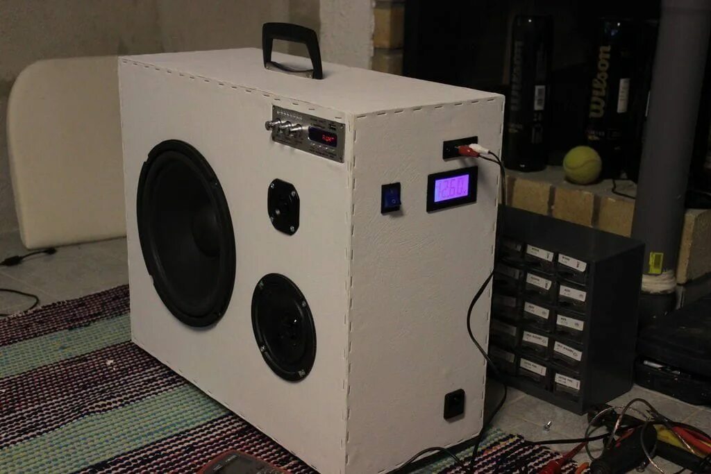 Портативная колонка своими руками. Колонка Boombox Subwoofer. Самодельные колонки. Самодельные корпуса для колонок. Акустическая система из автомагнитолы.