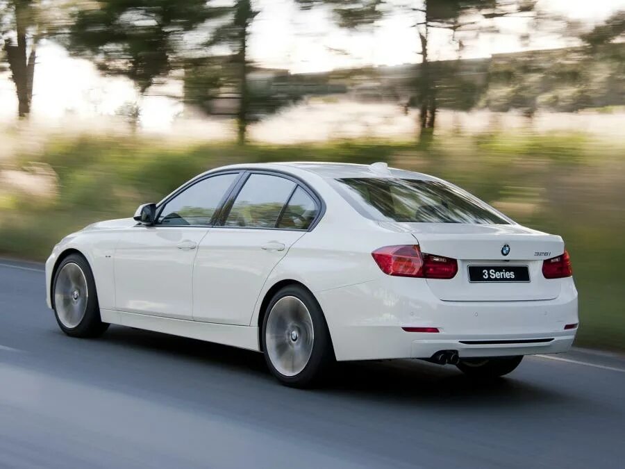 Изменение 328. Бмв f30 328i. бмв f30 седан. bmw 3 328i. bmw 328 f30.