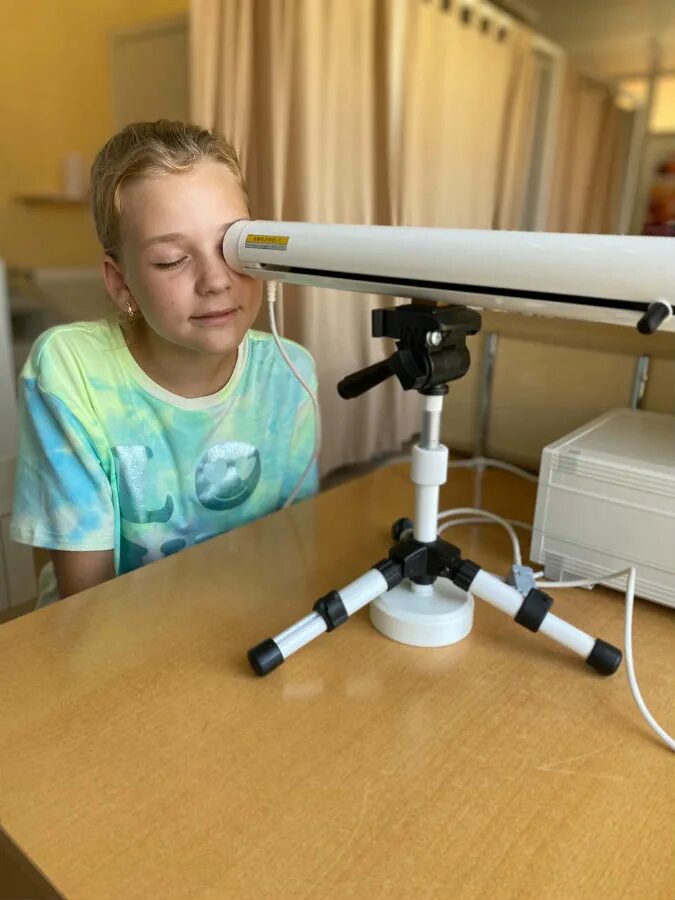 Магнитотерапия для глаз. Аппарат атос амблио. Санаторий аста вита. Аппарат для коррекции зрения. Магнитотерапия для глаз.