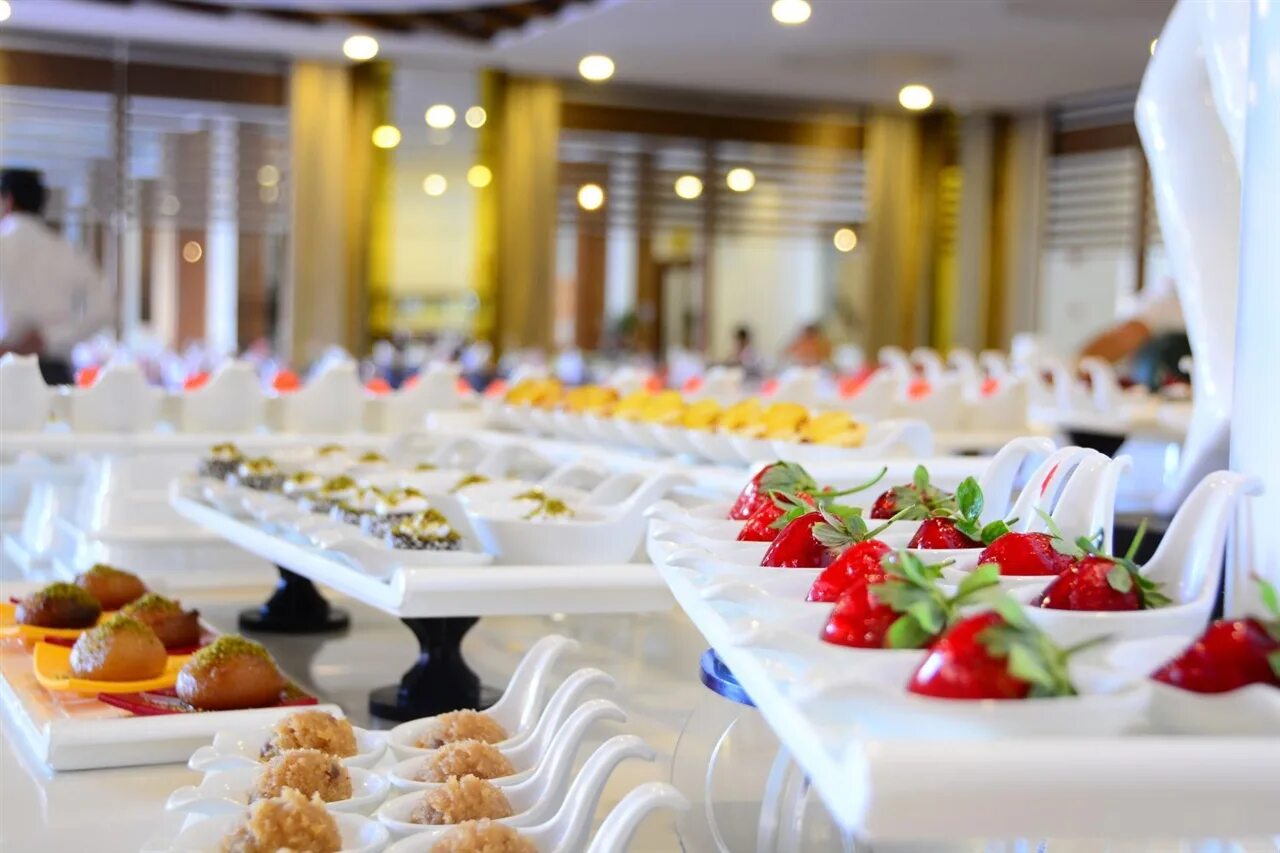 Сервис в отелях турции. Еда в отеле в турции. Турция ол инклюзив. Ultra all inclusive турция отель. Сервис в отелях турции.