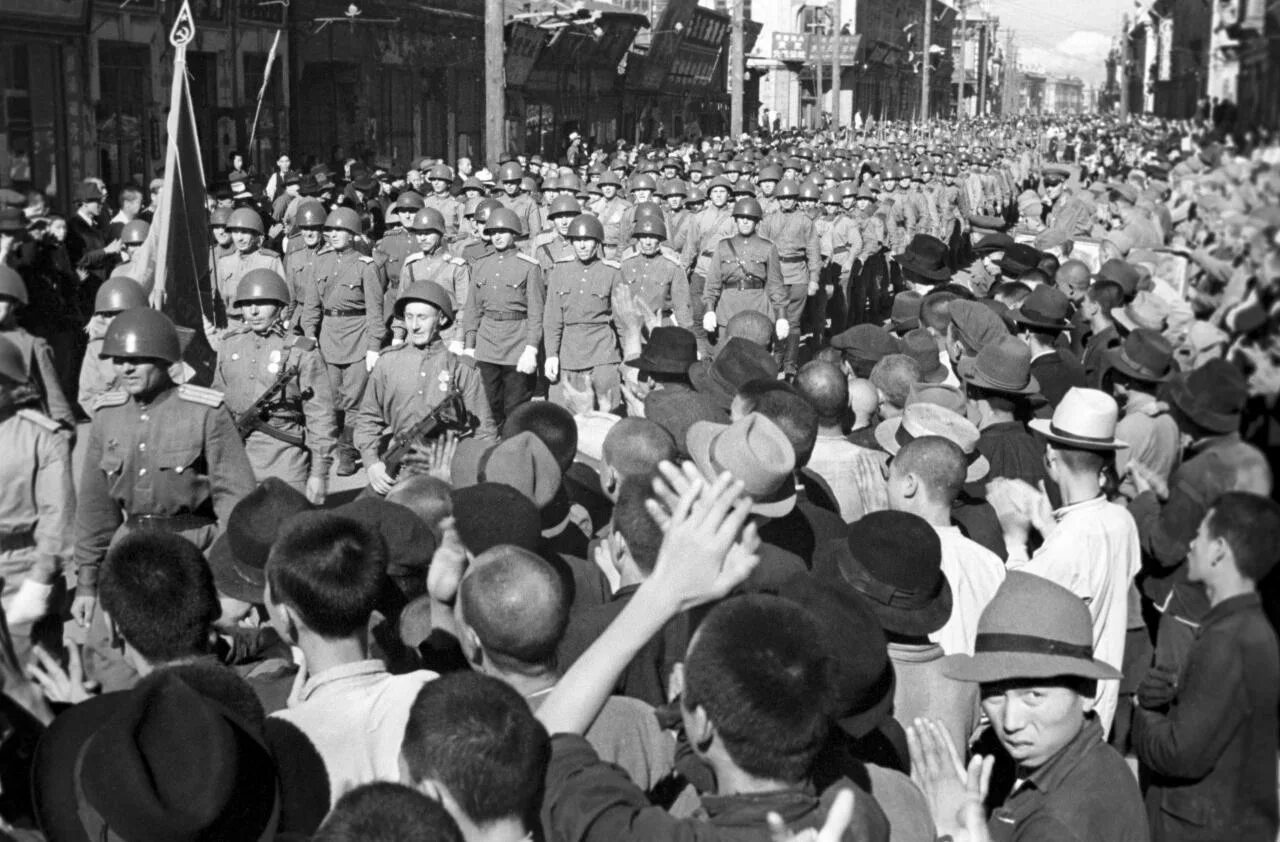 16 сентября 1945 парад в харбине. Победа над Японией 1945. Харбин парад Победы 1945. Победа Китая над Японией в 1945. Парад в Харбине 1945г.