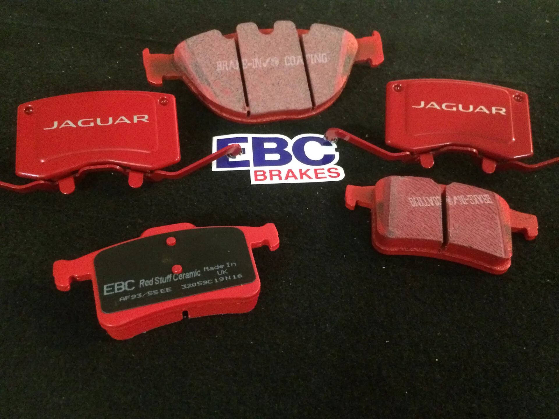 Ebc brakes. Накладки на суппорта Jaguar XF. Ebc00008k. Ebc00004k. Jaguar тормоз.