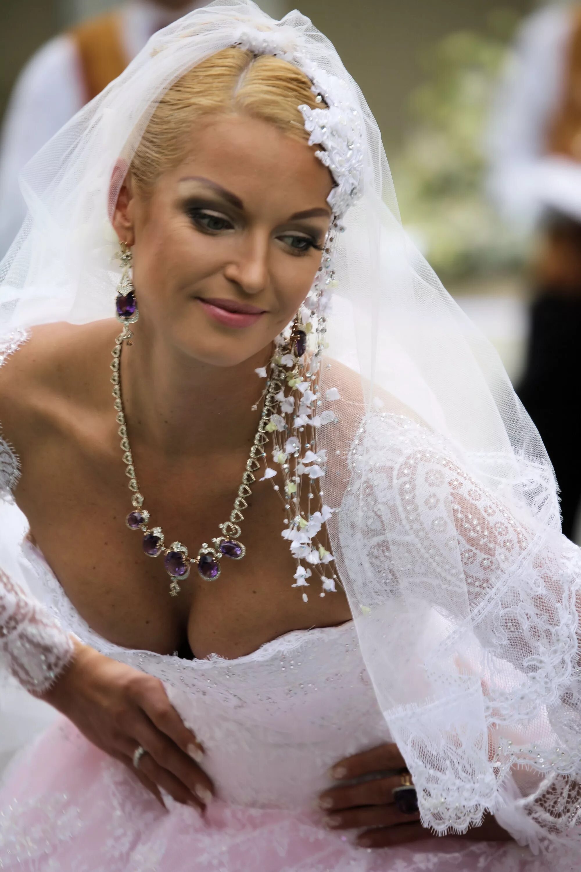 Волочкова замужем или нет. Волочкова в свадебном платье. Волочкова анастасия сейчас 2022. Волочкова замужем. Анастасия волочкова свадьба.