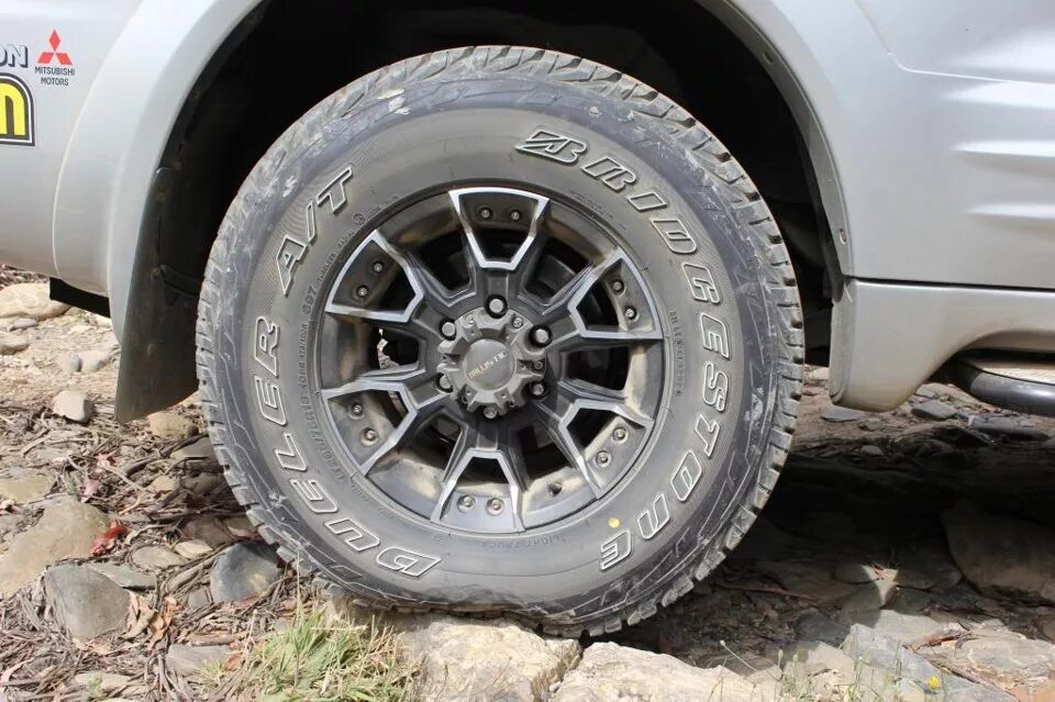 Летние шины 215 75 r15. Bridgestone Dueler a/t 265/70 УАЗ Патриот. Bridgestone Dueler АТ 225х75х16. 225/60 R 17 99h Bridgestone Dueler a/t 001. Bridgestone Dueler a/t 245/70 r16.