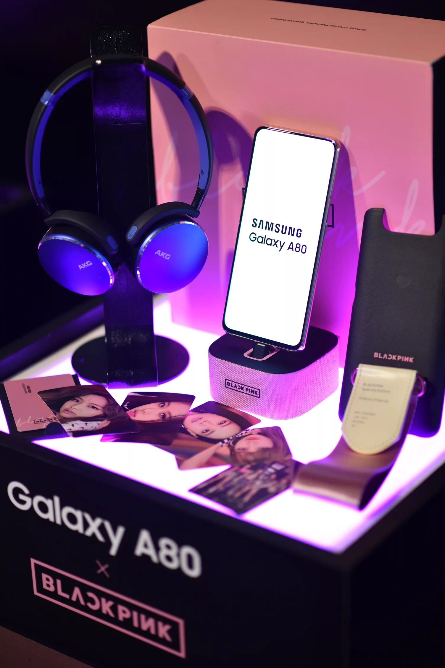 Samsung galaxy a80 blackpink edition. самсунг дженни ред. самсунг дженни из блэкпинк. Blackpink samsung. Samsung galaxy a80 black pink.