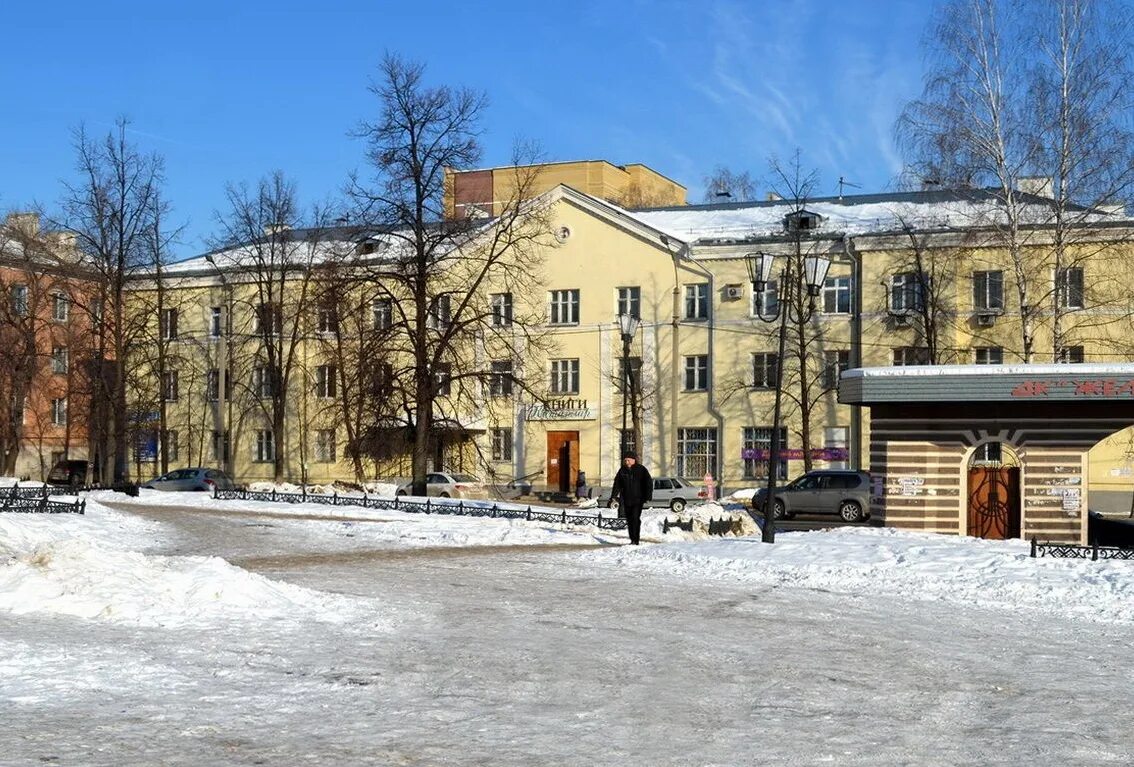 Ильича 28 юдино. Дом казань ильича 28. Г казань, улица ильича 21. Улица ильича казань 1к1. Ильича 1 казань.
