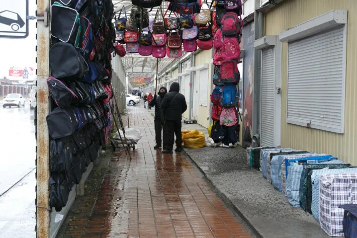 Барахолка нсо. Барахолка нсо. Оптовый рынок в новосибирске восток. Гусинка барахолка новосибирск. Рынок барахолка новосибирск.