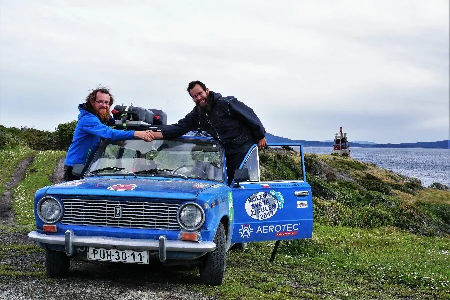 Либор шулак куньлунь. Либор шулак куньлунь. Итальянский адвокат. Два чеха. Кругосветка на копейке.