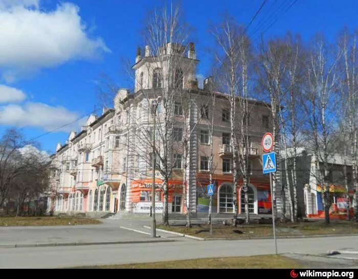 Серов свердловская область дома. Город Серов площадь Металлургов. Серов пл.Металлургов 2. Г. Серов площадь Металлургов 2. Серов пл Металлургов 1.