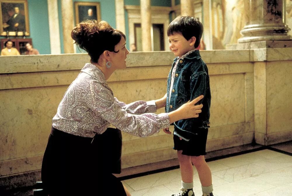 Дрю бэрримор 2001. Ксавье долан мама. Школьники поцеловались. Видео взрослая женщина мальчик. Видео взрослая женщина мальчик.