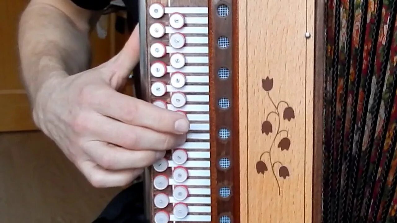 Научиться играть на гармошке по цифрам