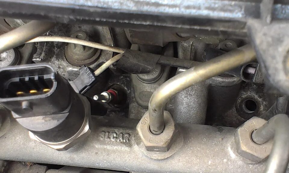 Датчик регулятор топлива 1. Топливная система рено меган 2 дизель 1. Рено долго заводится. Рено кангу не заводится. Рено лагуна дизель не заводится причины.