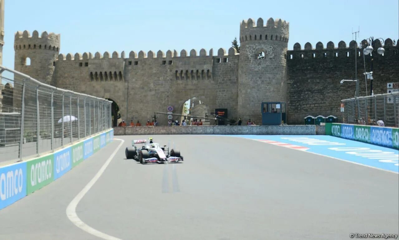 Azerbaijan Grand prix 2022. Формула 1 Баку 2020. Формула 1 Баку 2022. Трасса формулы 1 в Баку. Билеты азербайджан баку