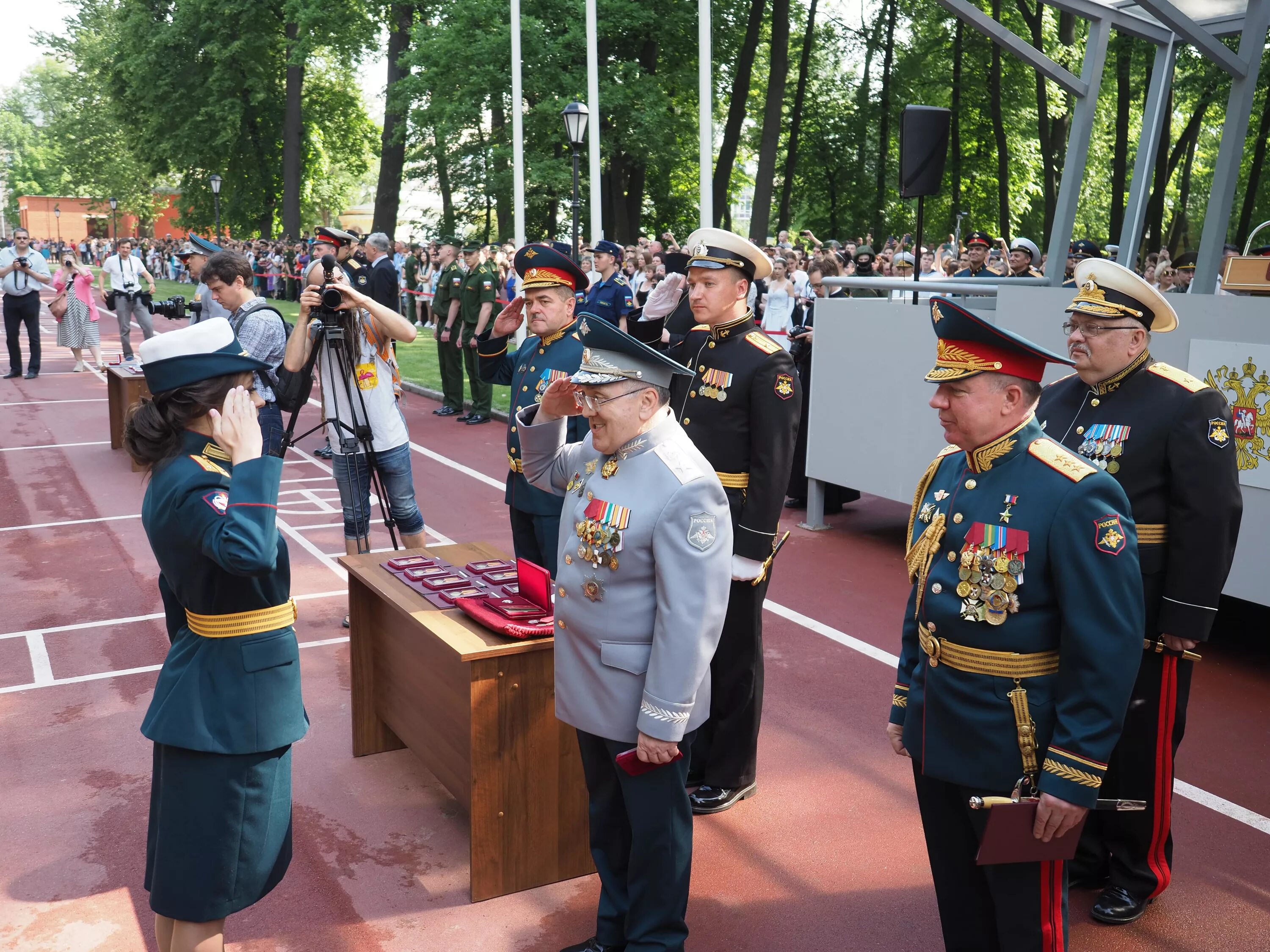 Сайт военно медицинской академии кирова. Выпуск вмеда 2019. выпуск академии вма питер 2024. военно-медицинская академия кирова. 2 факультет вмеда.