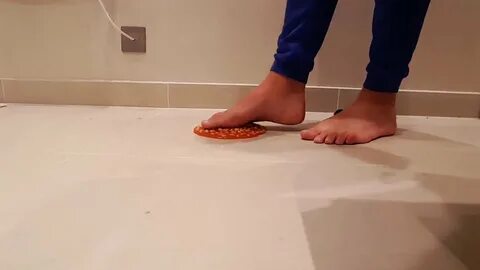 Feet vs foot