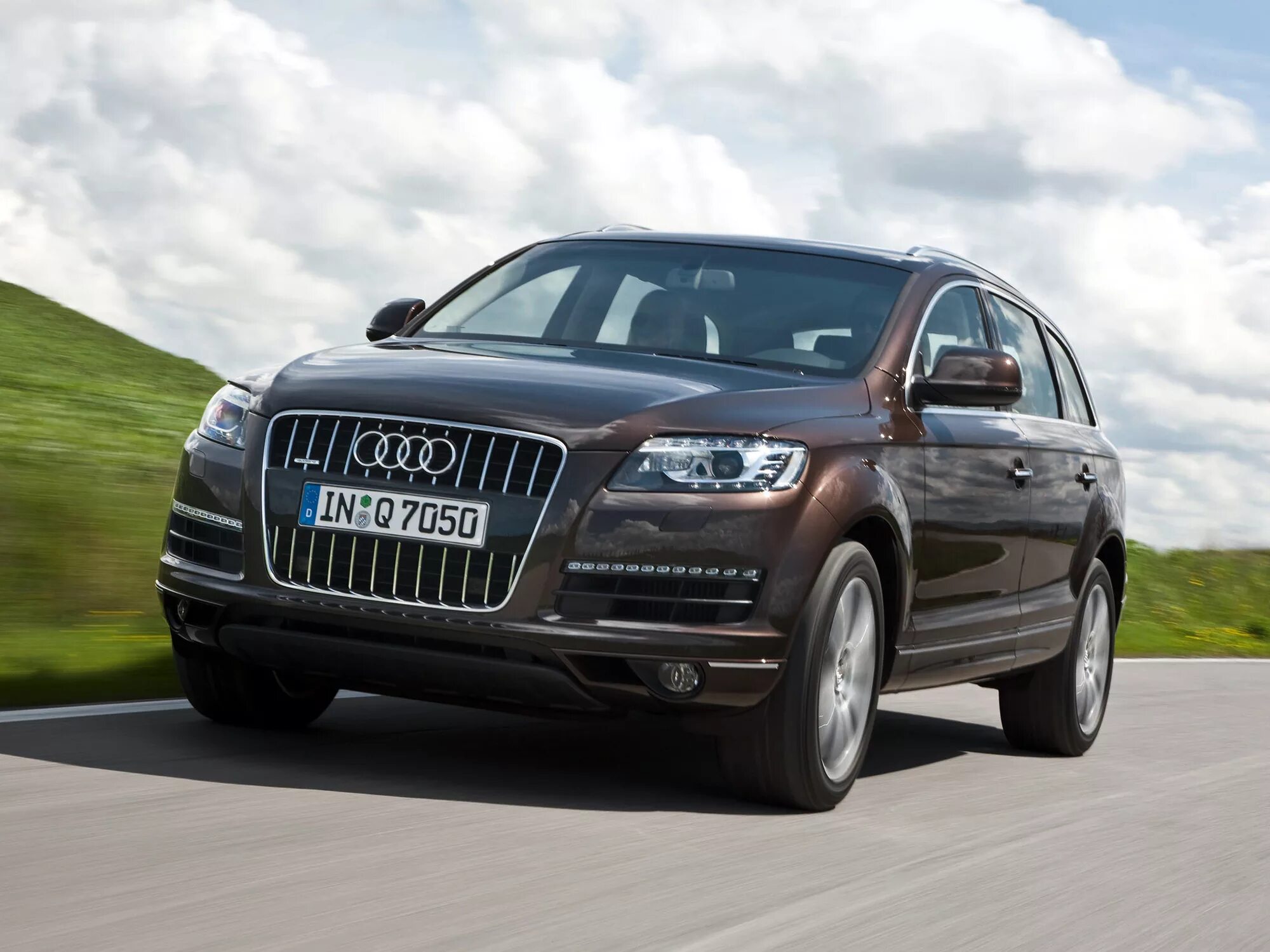 Audi q7. Ауди джип q7. Ауди джип q7 новый. Audi q7 007. Купить ауди q7 в москве