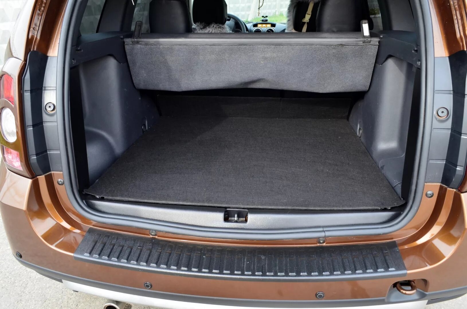 Задний багажник рено дастер. Renault duster 2021 багажник. Багажник рено дастер 2013 года. Задний багажник рено дастер. Рено дастер 1 багажник.