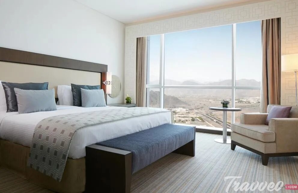 Фуджейра молл. Royal m hotel fujairah. royal m hotel fujairah 4. royal m hotel fujairah ex. millennium hotel fujairah 5. роял оаэ фуджейра.