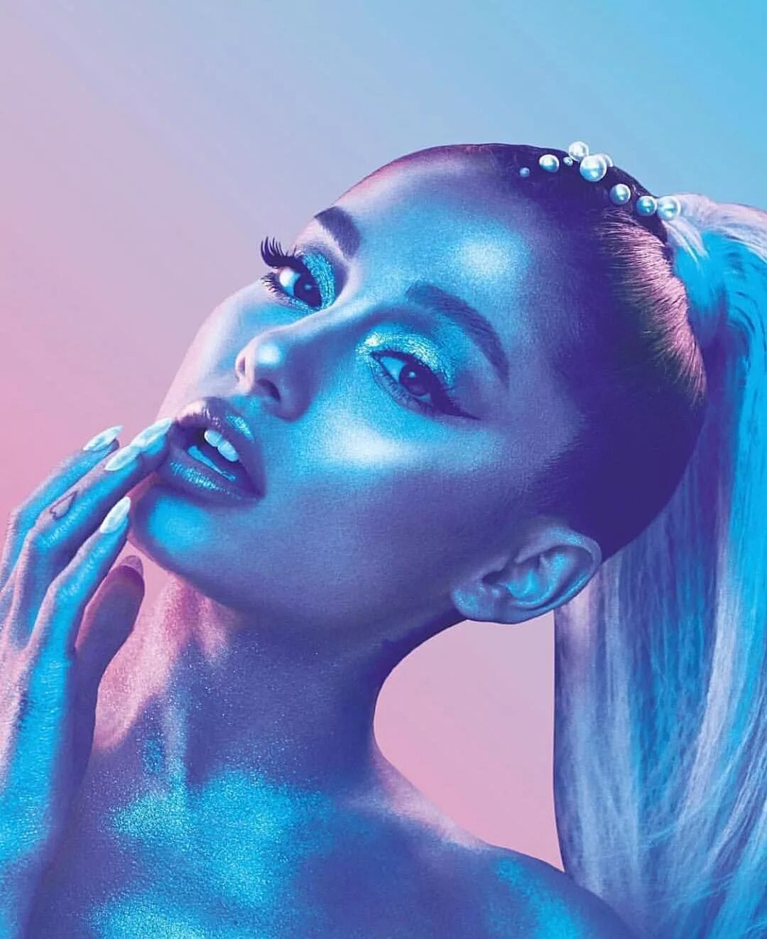 Ariana grande cloud