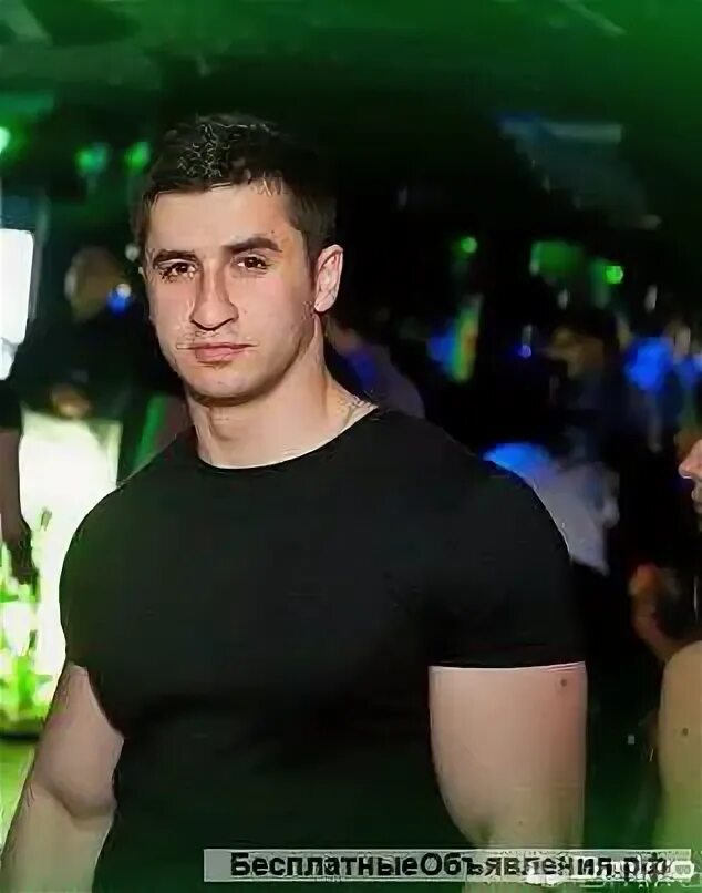 Охрана ночного клуба. Форма для охраны в клубе. Секьюрити в клубе. Охрана в клубе. Охранник в ночном клубе.