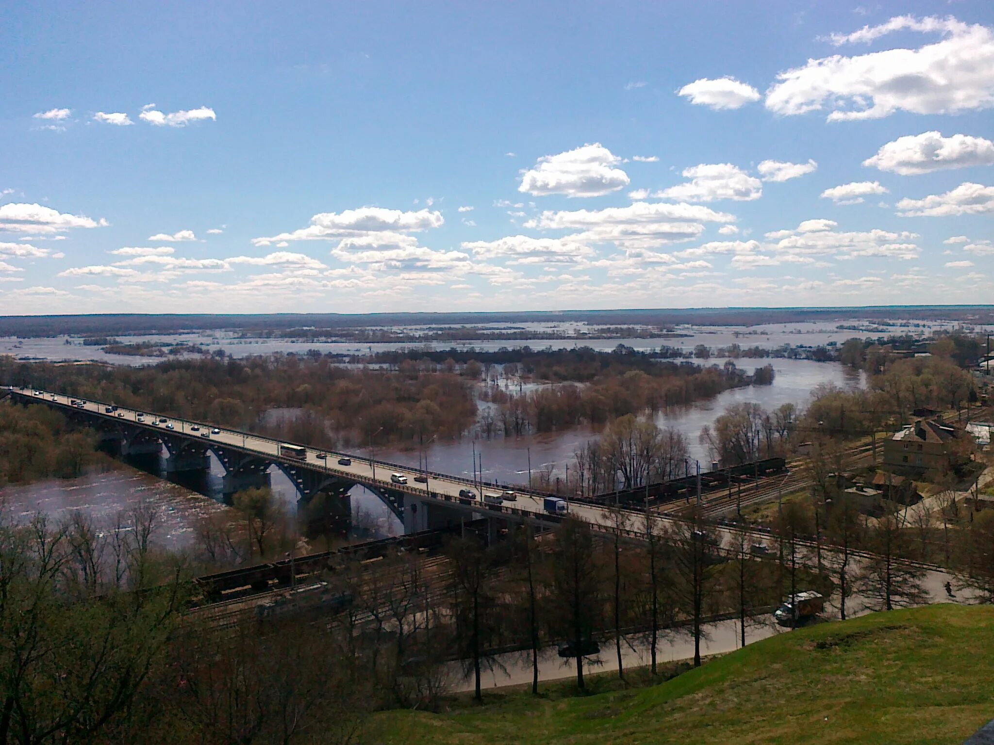Город на берегу клязьма. Река Клязьма Орехово-Зуево. Набережная реки Клязьма во Владимире.