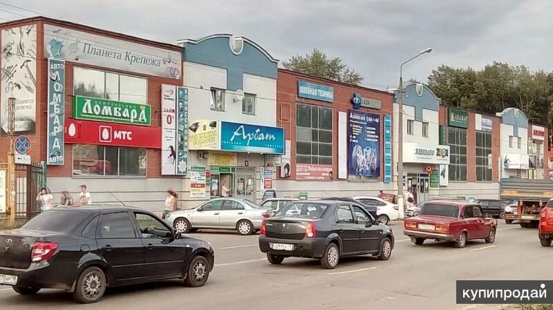 Строительный магазин глазов. Улица дзержинского глазов. Боровичи обои магазины. Глазов драгунова 2 магазин строитель. Улица драгунова глазов.
