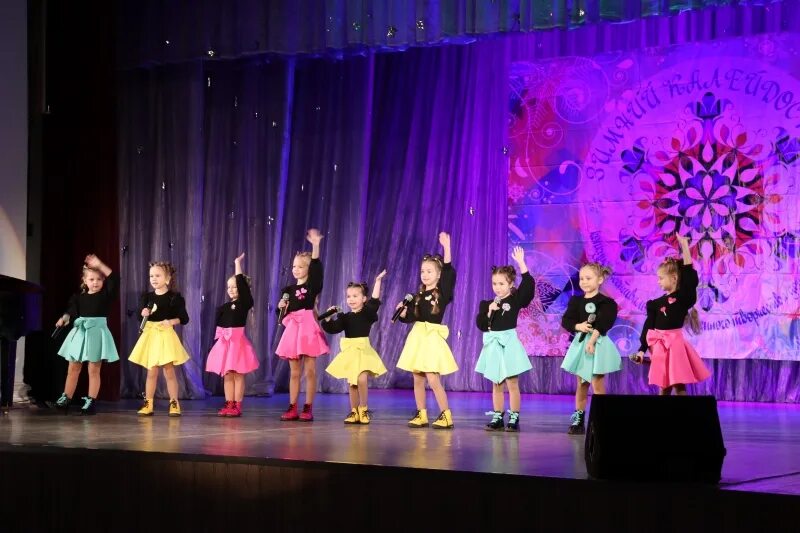 Фестиваль долг честь родина. 2022 фестиваль солнце светит всем одинаково калуга 2022 итоги. Подведены итоги городского конкурса фестиваля. Городской конкурс фестиваль. Фестиваль долг честь родина.