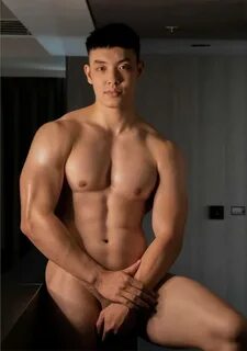 Slideshow artiomboy33 nude.