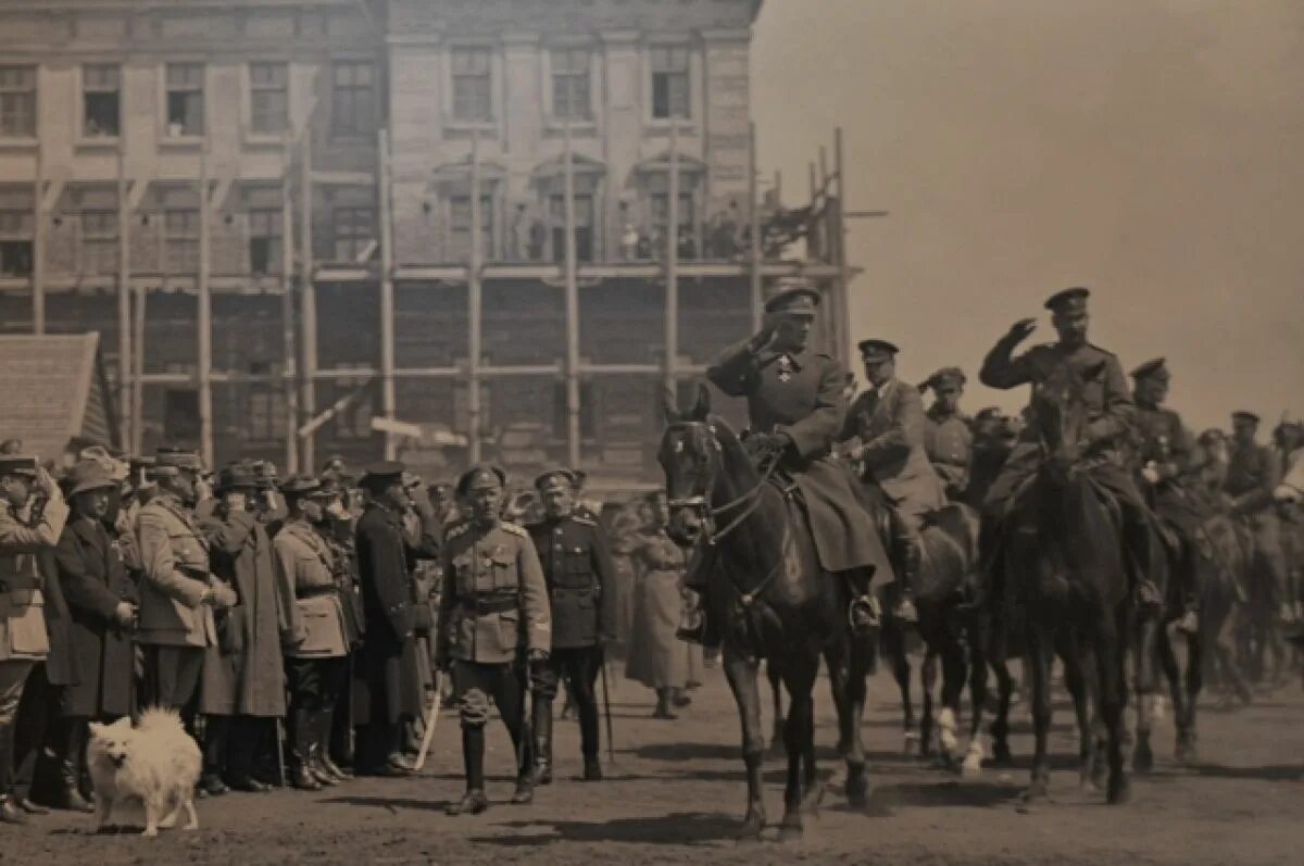Правительство во главе с колчаком город. Колчак 1918. Колчак Омск 1918. Адмирал Колчак 1919.
