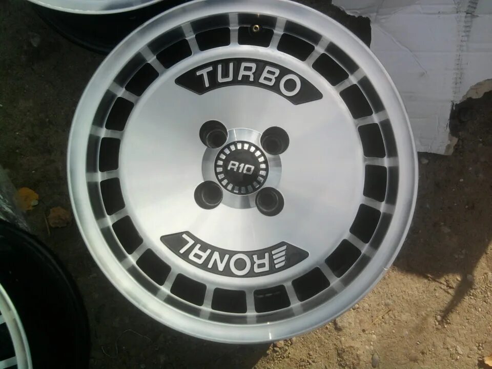 Ronal Turbo r10. Диски Ronal Turbo r15. Turbo Ronal 4*100. Ronal диски r15 4/100.