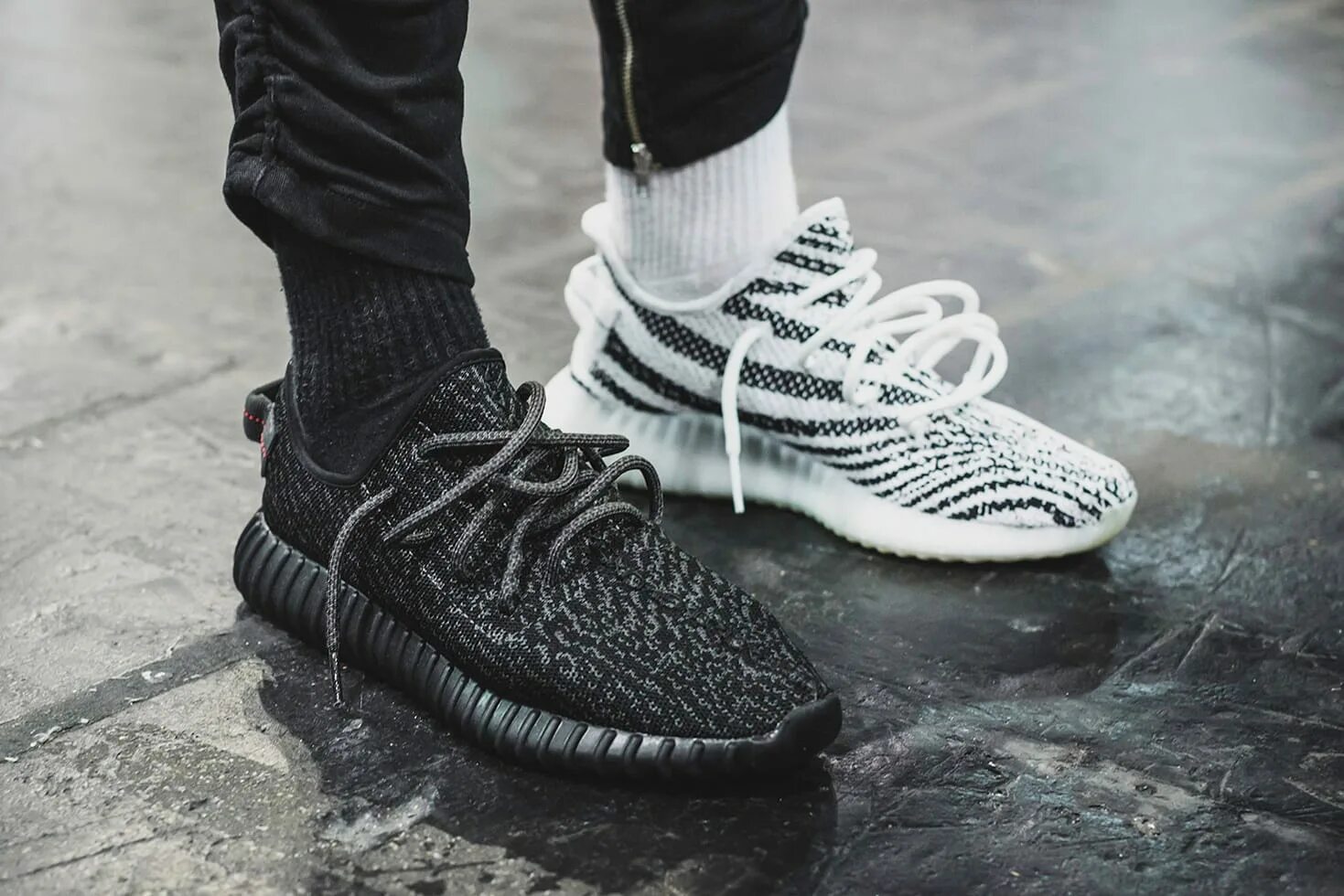 Таке изи. Adidas Yeezy 350 черные. Adidas Yeezy Boost 350. Adidas Yeezy 5. Adidas Yeezy Boost 350 v2 Black.