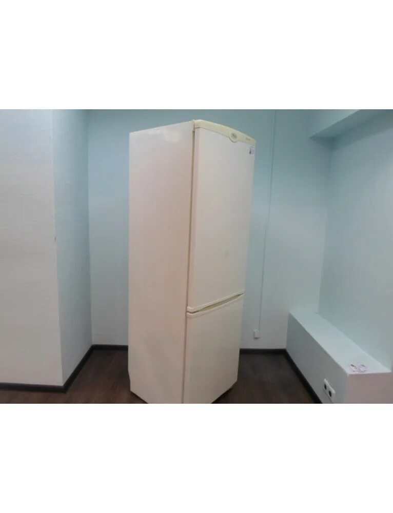 Холодильник Electrolux x226. Холодильник Electrolux erd 26098 x. Холодильник Electrolux старый. Холодильник Электролюкс 2000 годов. Купить холодильник в астрахани