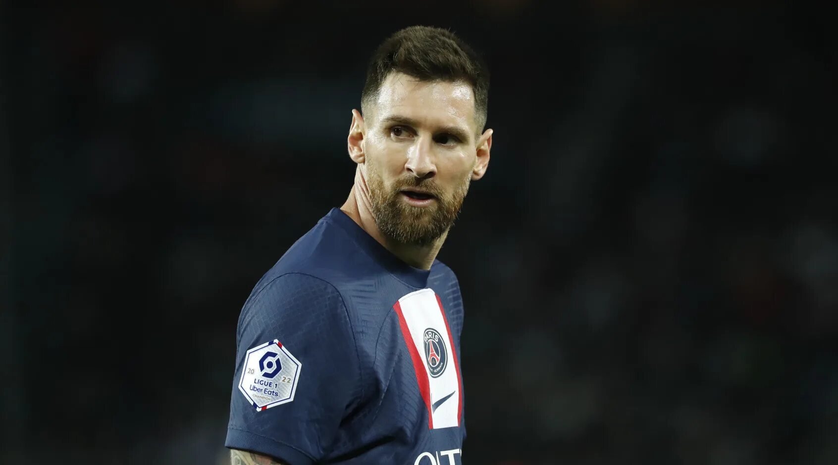 Прическа месси 2023. Месси футболист псж. Лионель месси 2021 прическа. Прическа месси 2023. Лео месси стрижка аргентина.