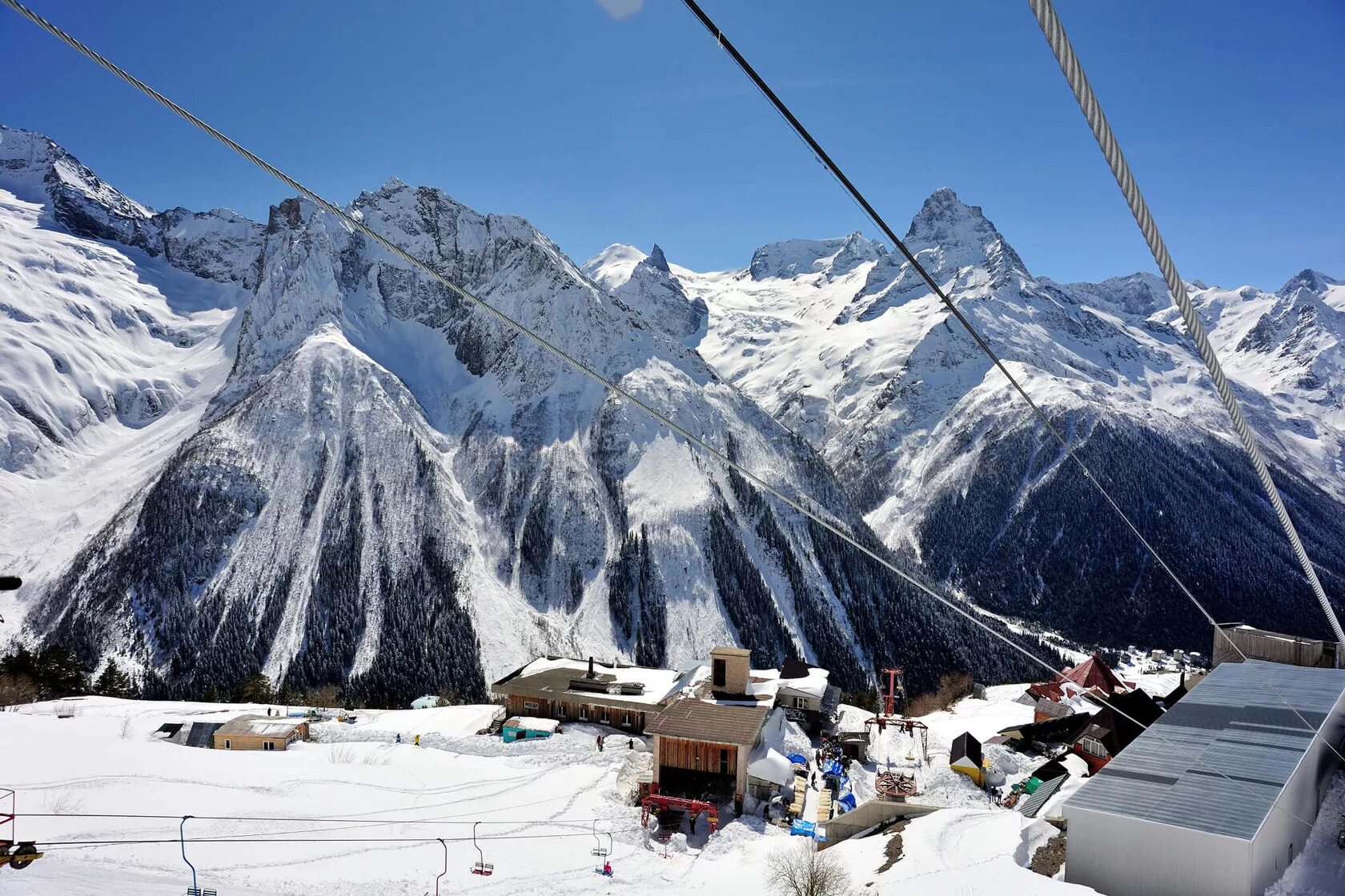 домбай (курортный посёлок). домбай карачаево черкесия отдых. домбай (курортный посёлок). домбай (горная территория).
