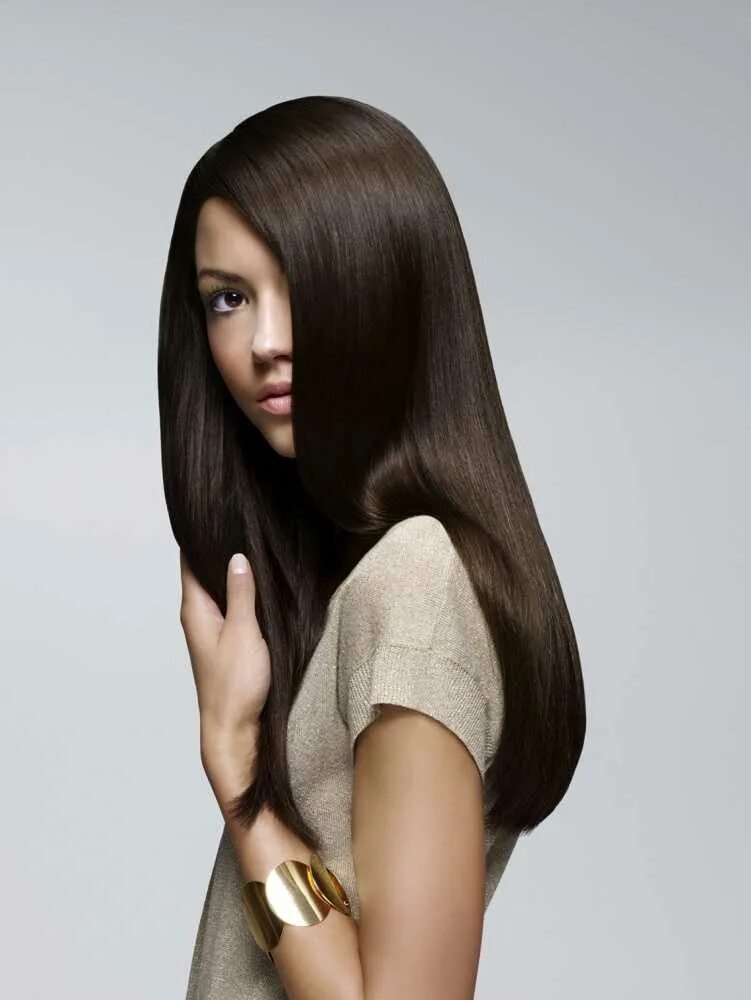 прямые блестящие волосы. прямые блестящие волосы. девушка с волосами. блестящие волосы. прямые блестящие волосы.