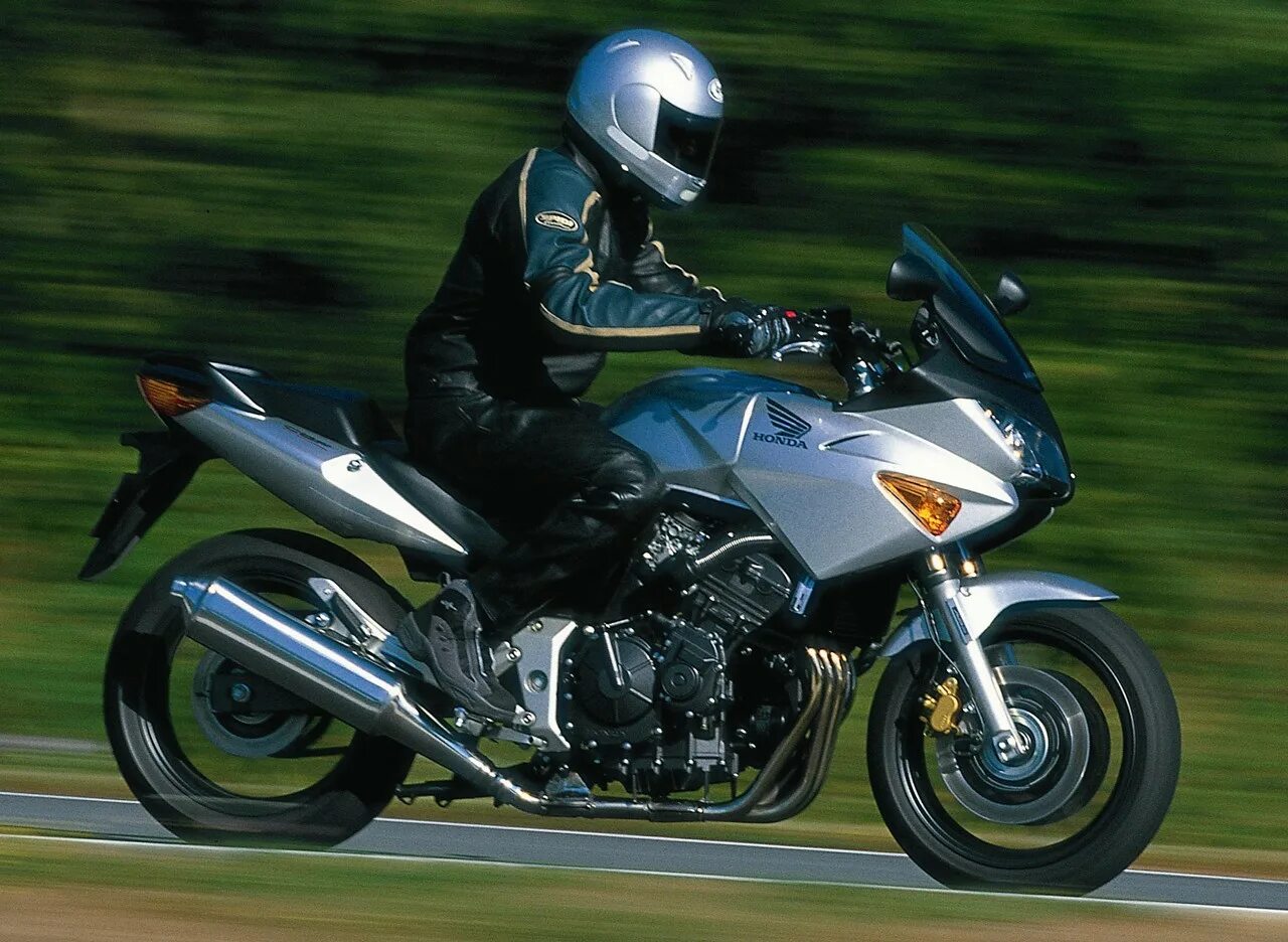 Honda cbf600sa. Honda CBF 600. Honda cbf600sa 2004. Honda CBF 600 2004. Мотоцикл honda cbf