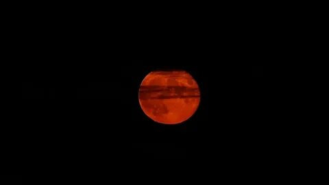 28 октября день лунного затмения