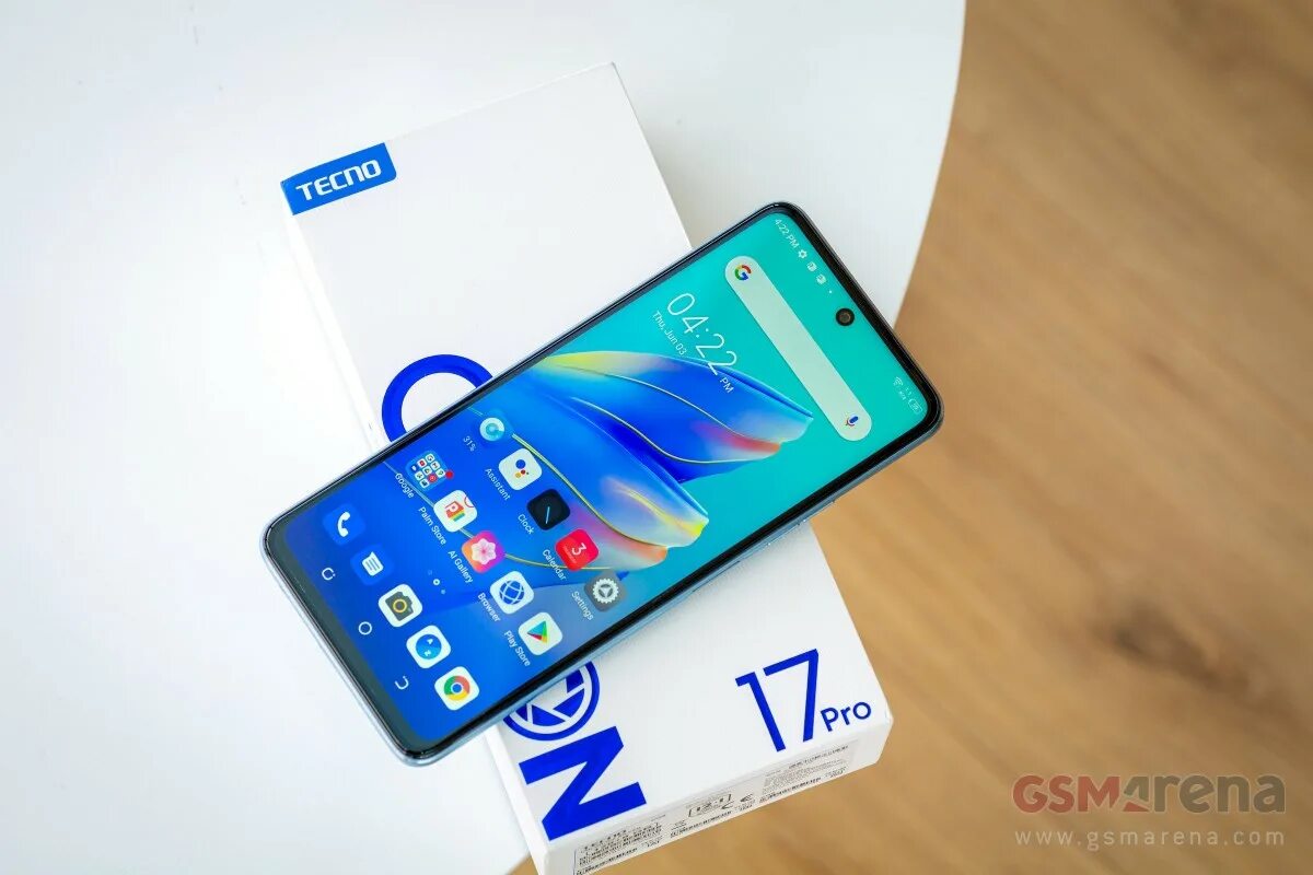 Tecno camon 20 сравнить. Techno camon 17 pro. techno camon 18 pro. tecno camon 19 pro polar blue. techno camon 17 pro фото.