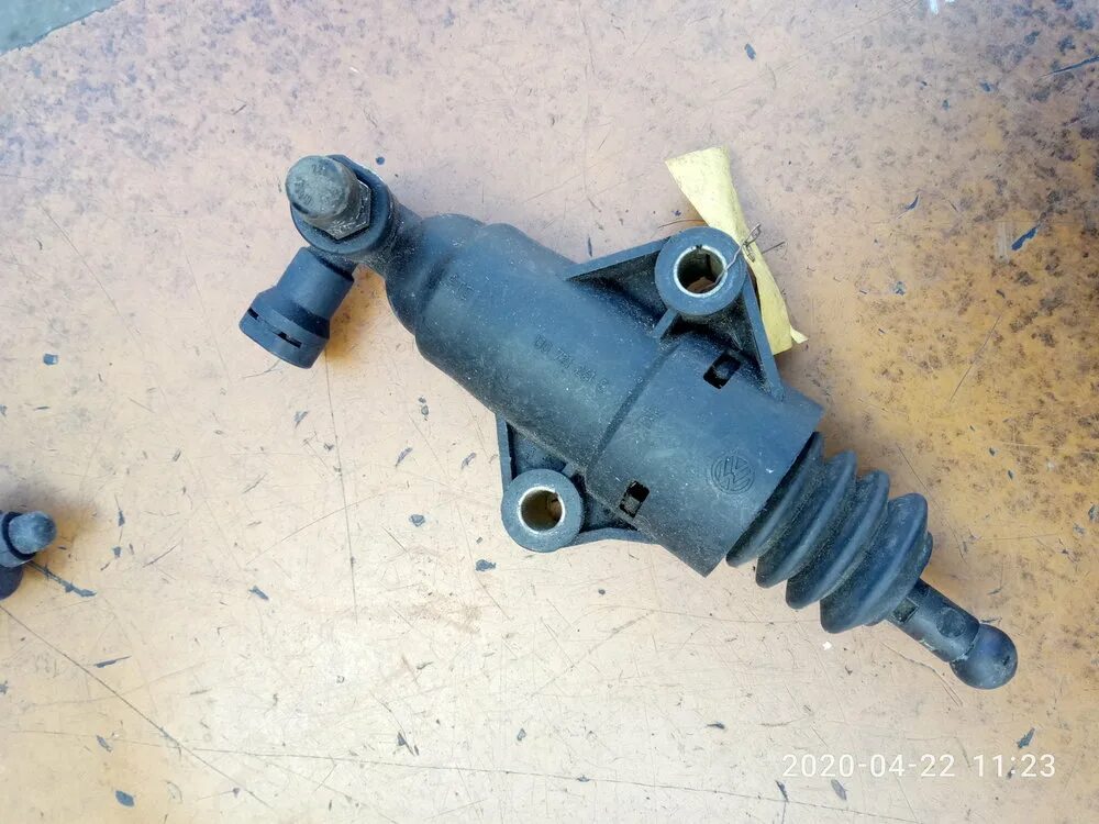 Главный цилиндр сцепления паз 3205. 6. Рабочий цилиндр сцепления транспортер т4 2. Passat b3 цилиндр сцепления. Рабочий цилиндр сцепления фольксваген.