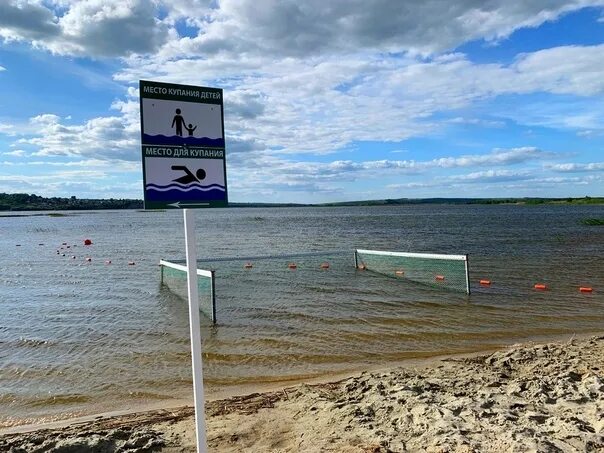 На курском водохранилище. Курское водохранилище щетинка. Пляжи Курского района. Пляж на Курском водохранилище. Колпинское водохранилище.