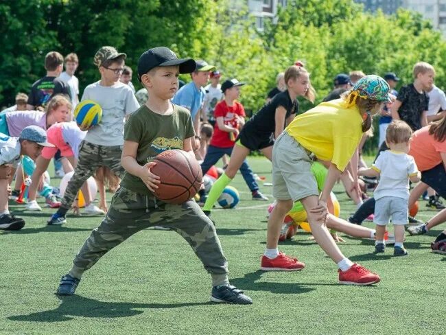 Спортивный праздник в школе. Спортивные мероприятия в школе. Спортивный фестиваль в школе. Московская школа фестиваль спорта. Мксшор запад