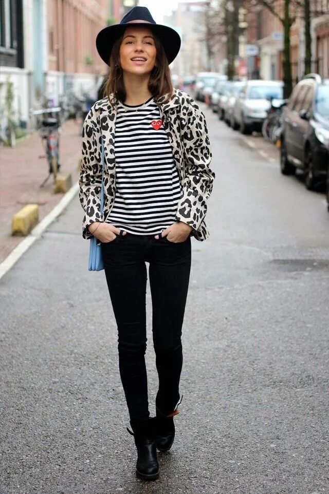 Стильные образы с тельняшкой. Коко шанель в тельняшке. Тельняшка мода. Тельняшка мода. Тельняшка мода.